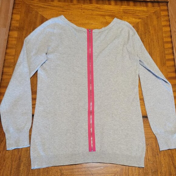 Banana Republic Gray Zip Up Sweater with Hot Pink Zipper in Back - Picture 2 of 11